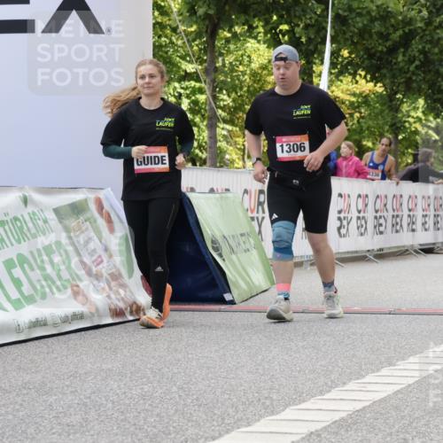 06.09.2026 - CURREX Alsterlauf Yannick Fuchs http://msf.ph/oto/10231769 06.09.2026 11:58:24 Ziel 1020, 1158, 1306 meine-sportfotos.de
