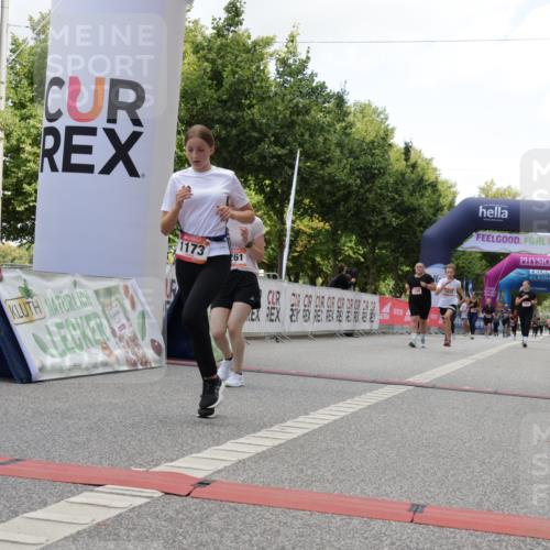 06.09.2026 - CURREX Alsterlauf Yannick Fuchs http://msf.ph/oto/10231775 06.09.2026 11:59:30 Ziel 1018, 1068, 1069, 1108, 1173, 1261, 1291 meine-sportfotos.de