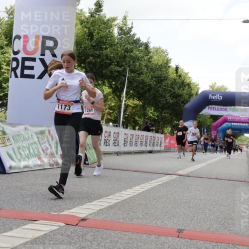 06.09.2026 - CURREX Alsterlauf Yannick Fuchs http://msf.ph/oto/10231777 06.09.2026 11:59:30 Ziel 1018, 1068, 1069, 1108, 1173, 1261, 1291 meine-sportfotos.de