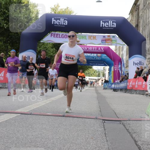 06.09.2026 - CURREX Alsterlauf Yannick Fuchs http://msf.ph/oto/10231796 06.09.2026 11:58:29 Ziel 1082, 1182, 1306, 1314, 8016 meine-sportfotos.de