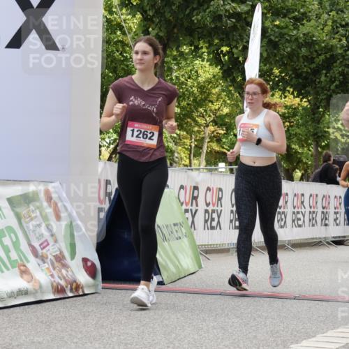 06.09.2026 - CURREX Alsterlauf Yannick Fuchs http://msf.ph/oto/10231798 06.09.2026 11:59:38 Ziel 1006, 1018, 1108, 1215, 1262, 1266 meine-sportfotos.de