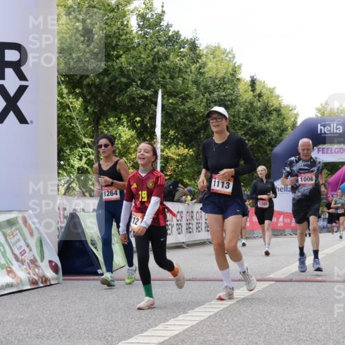 06.09.2026 - CURREX Alsterlauf Yannick Fuchs http://msf.ph/oto/10231810 06.09.2026 11:59:42 Ziel 1006, 1108, 1205, 1206, 1215, 1262, 1266 meine-sportfotos.de
