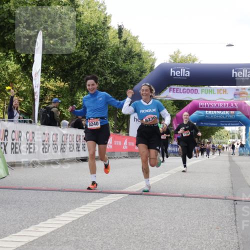 06.09.2026 - CURREX Alsterlauf Yannick Fuchs http://msf.ph/oto/10231859 06.09.2026 12:00:09 Ziel 1104, 1276, 1289, 1315, 1322, 8239, 8240 meine-sportfotos.de