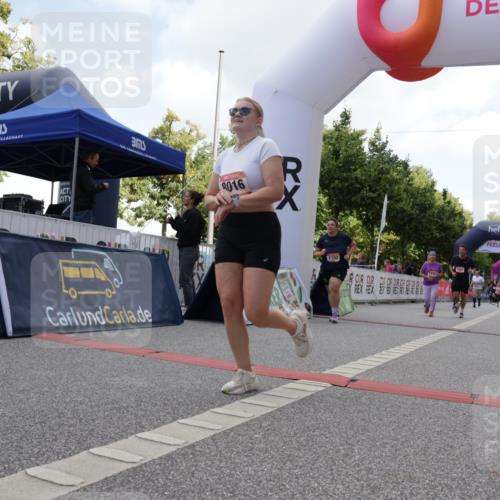 06.09.2026 - CURREX Alsterlauf Yannick Fuchs http://msf.ph/oto/10231876 06.09.2026 11:58:32 Ziel 1082, 1182, 1235, 1314, 1334, 8016 meine-sportfotos.de