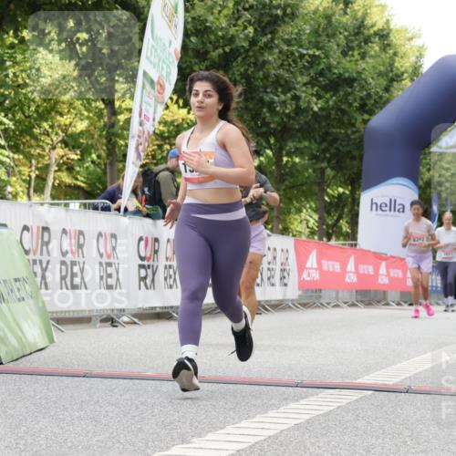 06.09.2026 - CURREX Alsterlauf Yannick Fuchs http://msf.ph/oto/10231910 06.09.2026 12:00:26 Ziel 1191, 1238, 1325, 1332 meine-sportfotos.de
