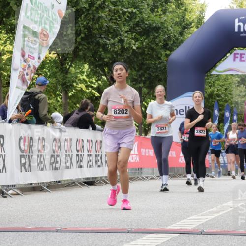 06.09.2026 - CURREX Alsterlauf Yannick Fuchs http://msf.ph/oto/10231930 06.09.2026 12:00:32 Ziel 1238, 1325, 1332, 8202 meine-sportfotos.de