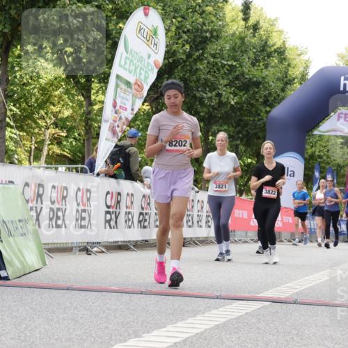 06.09.2026 - CURREX Alsterlauf Yannick Fuchs http://msf.ph/oto/10231934 06.09.2026 12:00:33 Ziel 1238, 1325, 1332, 3821, 3822, 8202 meine-sportfotos.de