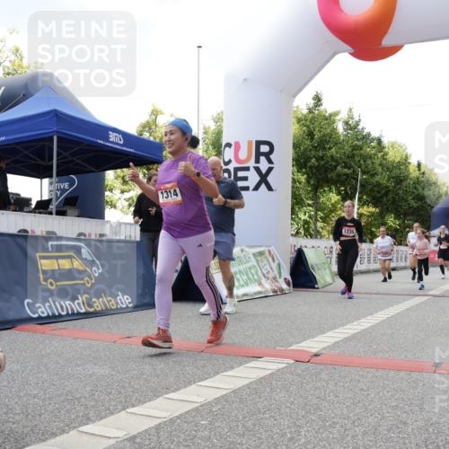 06.09.2026 - CURREX Alsterlauf Yannick Fuchs http://msf.ph/oto/10231944 06.09.2026 11:58:37 Ziel 1082, 1089, 1090, 1114, 1115, 1182, 1202, 1235, 1314, 1334, 8016 meine-sportfotos.de