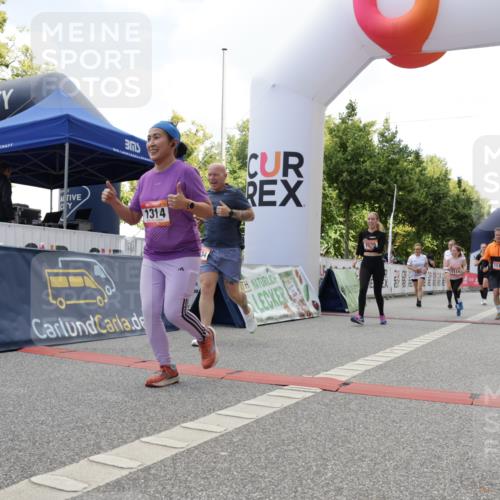 06.09.2026 - CURREX Alsterlauf Yannick Fuchs http://msf.ph/oto/10231950 06.09.2026 11:58:37 Ziel 1082, 1089, 1090, 1114, 1115, 1182, 1202, 1235, 1314, 1334, 8016 meine-sportfotos.de
