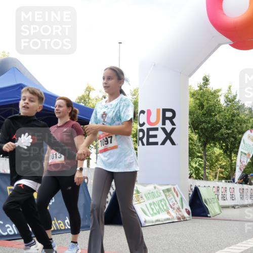 06.09.2026 - CURREX Alsterlauf Yannick Fuchs http://msf.ph/oto/10231976 06.09.2026 12:00:51 Ziel 1013, 1097, 1280 meine-sportfotos.de