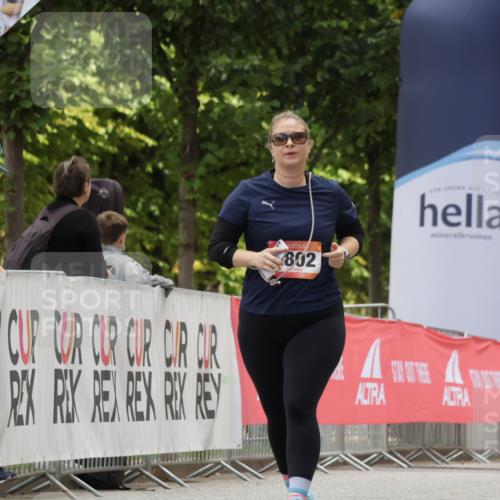 06.09.2026 - CURREX Alsterlauf Yannick Fuchs http://msf.ph/oto/10231986 06.09.2026 12:00:56 Ziel 1097, 1317, 4802 meine-sportfotos.de