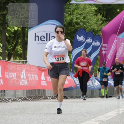 06.09.2026 - CURREX Alsterlauf Yannick Fuchs http://msf.ph/oto/10231989 06.09.2026 12:00:57 Ziel 1270, 1317, 4802 meine-sportfotos.de
