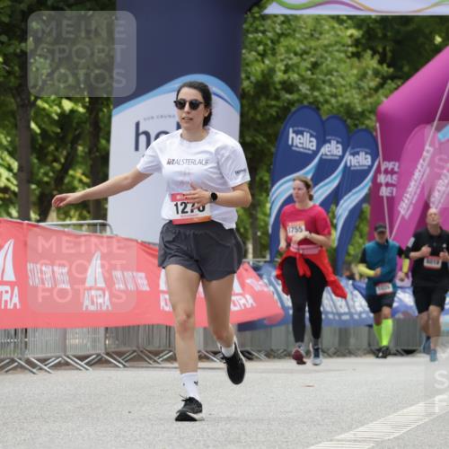 06.09.2026 - CURREX Alsterlauf Yannick Fuchs http://msf.ph/oto/10231991 06.09.2026 12:00:58 Ziel 1270, 1317, 4802 meine-sportfotos.de