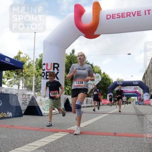 06.09.2026 - CURREX Alsterlauf Yannick Fuchs http://msf.ph/oto/10232007 06.09.2026 12:01:07 Ziel 1170, 1177, 1270, 1273, 1338, 3755, 4802 meine-sportfotos.de