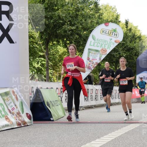 06.09.2026 - CURREX Alsterlauf Yannick Fuchs http://msf.ph/oto/10232021 06.09.2026 12:01:11 Ziel 1170, 1177, 1273, 1338, 3755, 8018 meine-sportfotos.de