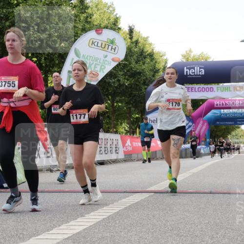 06.09.2026 - CURREX Alsterlauf Yannick Fuchs http://msf.ph/oto/10232025 06.09.2026 12:01:12 Ziel 1170, 1177, 1273, 1338, 3755, 8018 meine-sportfotos.de
