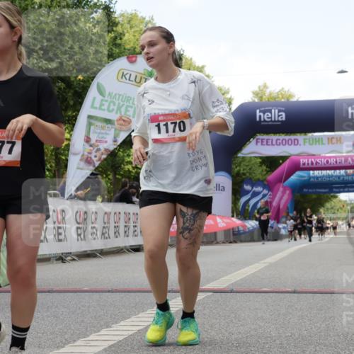 06.09.2026 - CURREX Alsterlauf Yannick Fuchs http://msf.ph/oto/10232027 06.09.2026 12:01:14 Ziel 1170, 1177, 1273, 3755, 8018 meine-sportfotos.de