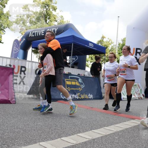 06.09.2026 - CURREX Alsterlauf Yannick Fuchs http://msf.ph/oto/10232034 06.09.2026 11:58:41 Ziel 1001, 1082, 1089, 1090, 1114, 1115, 1202, 1235, 1314, 1334, 8137 meine-sportfotos.de