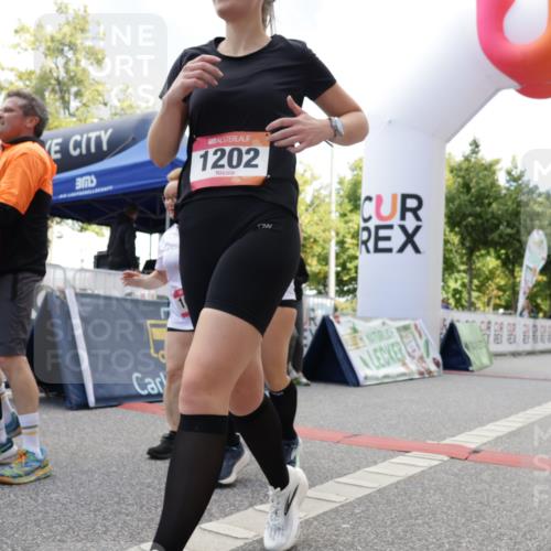 06.09.2026 - CURREX Alsterlauf Yannick Fuchs http://msf.ph/oto/10232038 06.09.2026 11:58:42 Ziel 1001, 1089, 1090, 1114, 1115, 1202, 1235, 1334, 8137 meine-sportfotos.de