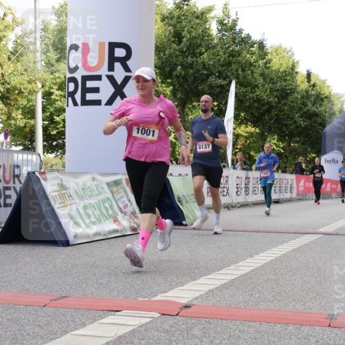 06.09.2026 - CURREX Alsterlauf Yannick Fuchs http://msf.ph/oto/10232045 06.09.2026 11:58:46 Ziel 1001, 1089, 1090, 1202, 1347, 8137 meine-sportfotos.de