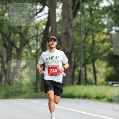 13.09.2026 - 21. swb-Marathon Bremen TobiasT http://msf.ph/oto/10241724 13.09.2026 11:12:35 Laufen 245, 21 meine-sportfotos.de