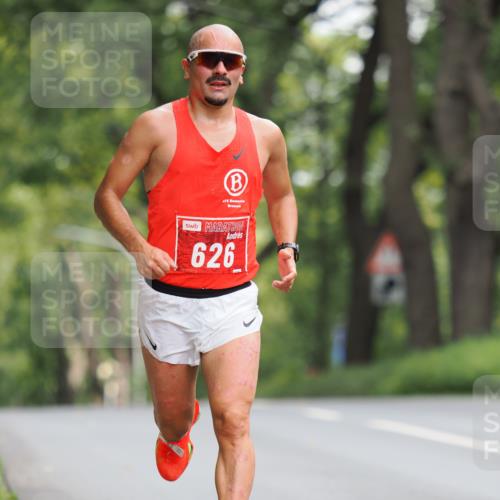 13.09.2026 - 21. swb-Marathon Bremen TobiasT http://msf.ph/oto/10241782 13.09.2026 11:13:32 Laufen 626 meine-sportfotos.de