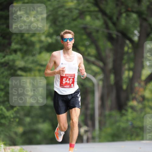 13.09.2026 - 21. swb-Marathon Bremen TobiasT http://msf.ph/oto/10241825 13.09.2026 11:15:15 Laufen 540 meine-sportfotos.de