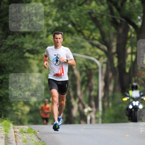 13.09.2026 - 21. swb-Marathon Bremen TobiasT http://msf.ph/oto/10241843 13.09.2026 11:16:05 Laufen 81 meine-sportfotos.de