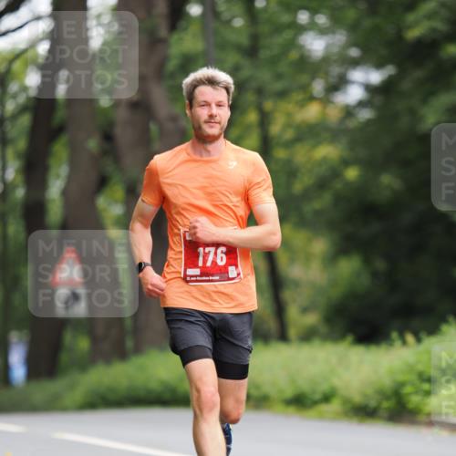 13.09.2026 - 21. swb-Marathon Bremen TobiasT http://msf.ph/oto/10241875 13.09.2026 11:16:28 Laufen 176, 21, 126 meine-sportfotos.de