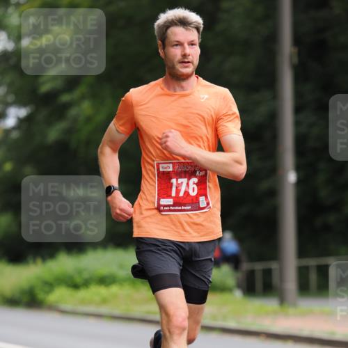 13.09.2026 - 21. swb-Marathon Bremen TobiasT http://msf.ph/oto/10241884 13.09.2026 11:16:30 Laufen 0259, 176, 21, 126 meine-sportfotos.de