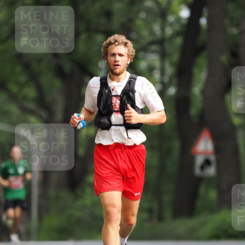 13.09.2026 - 21. swb-Marathon Bremen TobiasT http://msf.ph/oto/10241918 13.09.2026 11:18:24 Laufen  meine-sportfotos.de