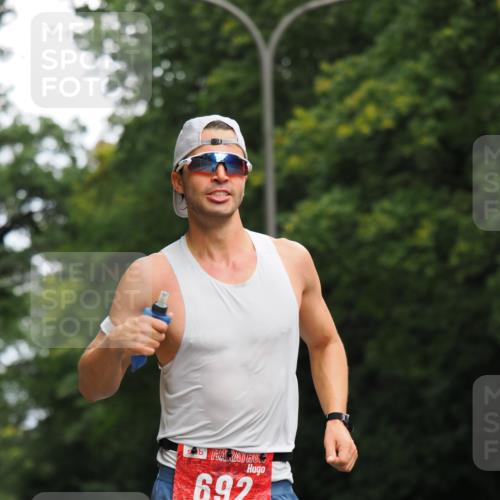 13.09.2026 - 21. swb-Marathon Bremen TobiasT http://msf.ph/oto/10242094 13.09.2026 11:20:23 Laufen 692, 21, 1201 meine-sportfotos.de