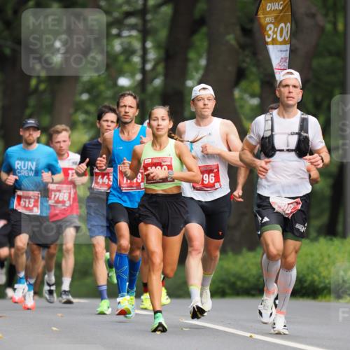 13.09.2026 - 21. swb-Marathon Bremen TobiasT http://msf.ph/oto/10242202 13.09.2026 11:21:42 Laufen 1766, 443, 513, 96, 3, 00 meine-sportfotos.de