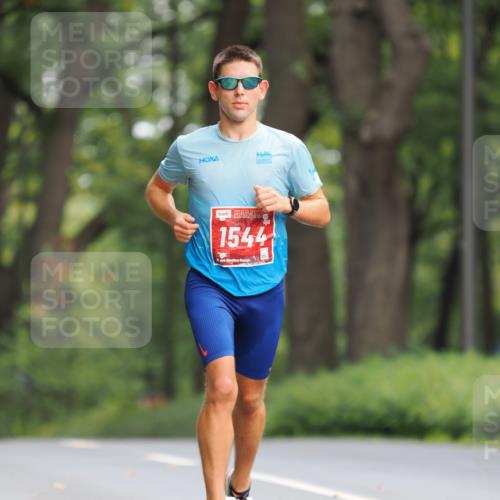 13.09.2026 - 21. swb-Marathon Bremen TobiasT http://msf.ph/oto/10242292 13.09.2026 11:22:58 Laufen 1544, 21 meine-sportfotos.de
