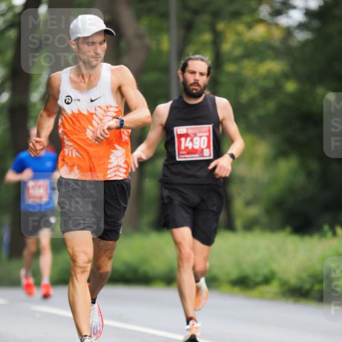 13.09.2026 - 21. swb-Marathon Bremen TobiasT http://msf.ph/oto/10242315 13.09.2026 11:23:50 Laufen 1490 meine-sportfotos.de