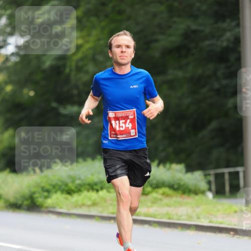 13.09.2026 - 21. swb-Marathon Bremen TobiasT http://msf.ph/oto/10242325 13.09.2026 11:23:58 Laufen 1154, 21, 26 meine-sportfotos.de