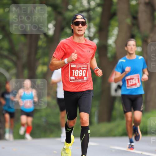 13.09.2026 - 21. swb-Marathon Bremen TobiasT http://msf.ph/oto/10242458 13.09.2026 11:28:47 Laufen 1090, 21, 26 meine-sportfotos.de