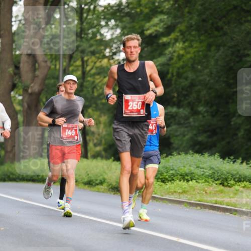 13.09.2026 - 21. swb-Marathon Bremen TobiasT http://msf.ph/oto/10242564 13.09.2026 11:29:30 Laufen 149, 250, 40 meine-sportfotos.de