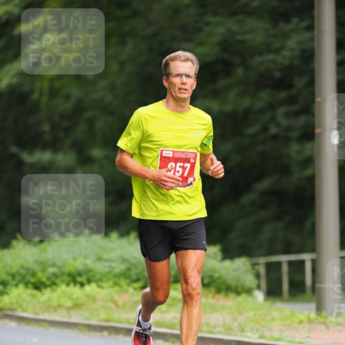 13.09.2026 - 21. swb-Marathon Bremen TobiasT http://msf.ph/oto/10242664 13.09.2026 11:30:36 Laufen 257 meine-sportfotos.de