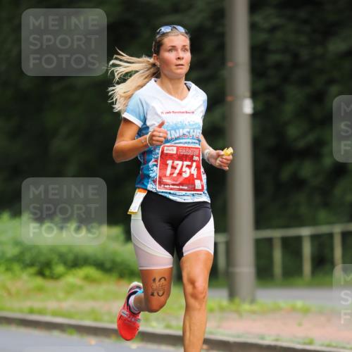 13.09.2026 - 21. swb-Marathon Bremen TobiasT http://msf.ph/oto/10242717 13.09.2026 11:30:50 Laufen 21, 1754, 21, 26 meine-sportfotos.de