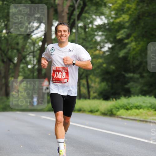 13.09.2026 - 21. swb-Marathon Bremen TobiasT http://msf.ph/oto/10242759 13.09.2026 11:31:02 Laufen 1168 meine-sportfotos.de