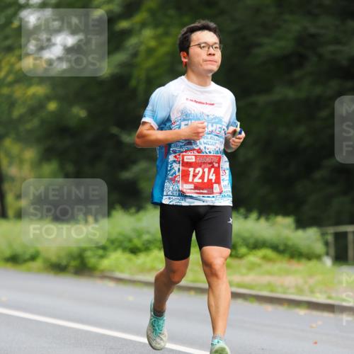 13.09.2026 - 21. swb-Marathon Bremen TobiasT http://msf.ph/oto/10242789 13.09.2026 11:31:33 Laufen 21, 24, 1214, 1724, 26 meine-sportfotos.de