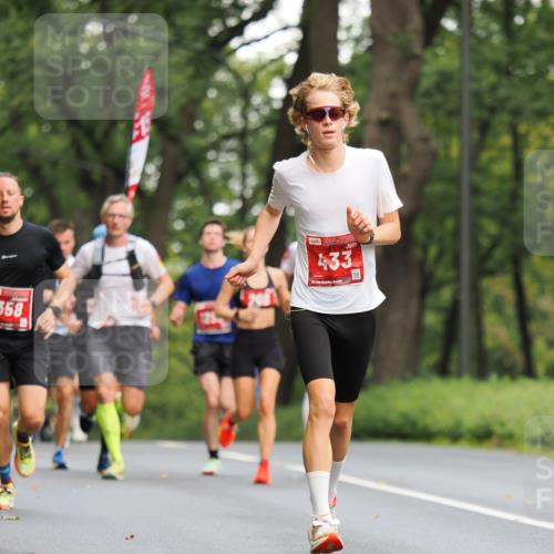 13.09.2026 - 21. swb-Marathon Bremen TobiasT http://msf.ph/oto/10242801 13.09.2026 11:31:46 Laufen 358, 433, 21 meine-sportfotos.de