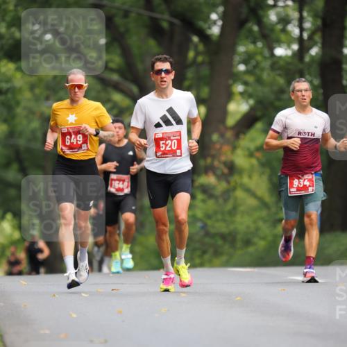 13.09.2026 - 21. swb-Marathon Bremen TobiasT http://msf.ph/oto/10242846 13.09.2026 11:32:13 Laufen 649, 1540, 520, 934 meine-sportfotos.de