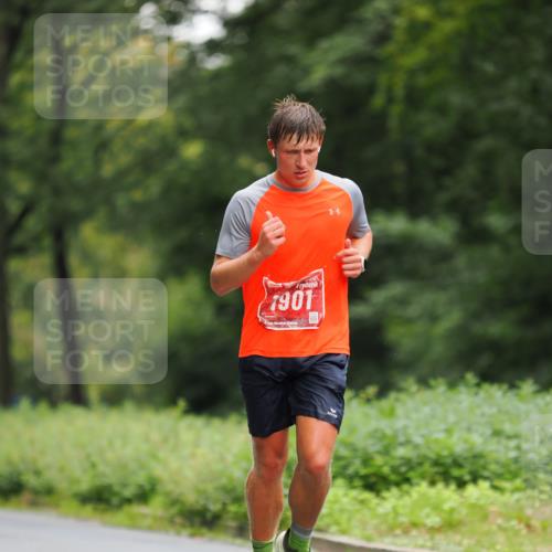 13.09.2026 - 21. swb-Marathon Bremen TobiasT http://msf.ph/oto/10242922 13.09.2026 11:33:00 Laufen 1901 meine-sportfotos.de