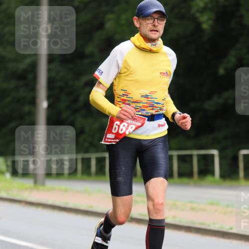 13.09.2026 - 21. swb-Marathon Bremen TobiasT http://msf.ph/oto/10243028 13.09.2026 11:34:03 Laufen 668, 1485, 21 meine-sportfotos.de