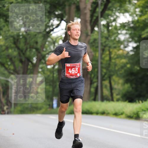 13.09.2026 - 21. swb-Marathon Bremen TobiasT http://msf.ph/oto/10243090 13.09.2026 11:34:57 Laufen 453 meine-sportfotos.de