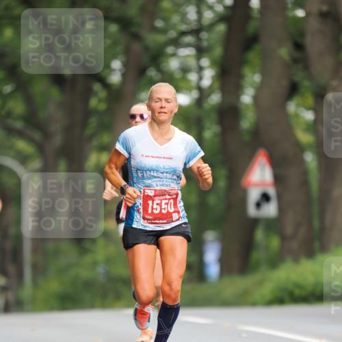 13.09.2026 - 21. swb-Marathon Bremen TobiasT http://msf.ph/oto/10243102 13.09.2026 11:35:20 Laufen 21, 26, 1550, 21, 26 meine-sportfotos.de