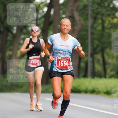 13.09.2026 - 21. swb-Marathon Bremen TobiasT http://msf.ph/oto/10243111 13.09.2026 11:35:22 Laufen 2100, 21, 26, 1550, 21, 26 meine-sportfotos.de
