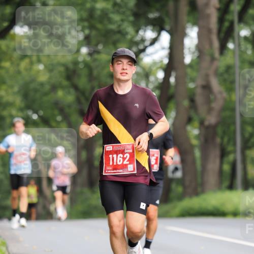 13.09.2026 - 21. swb-Marathon Bremen TobiasT http://msf.ph/oto/10243235 13.09.2026 11:36:23 Laufen 1162, 21, 026 meine-sportfotos.de